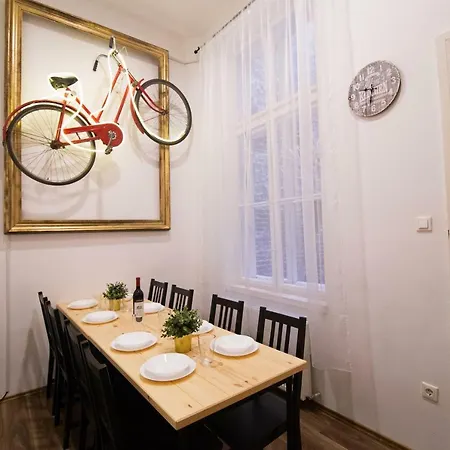 Cheerful And Cozy 2 Bedrooms 2 Bathrooms Apartment With Top Location Budapest Exterior photo